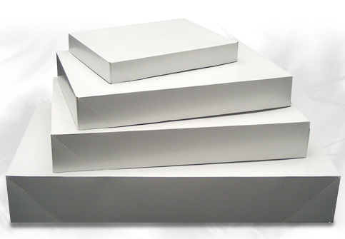 17" x 11" x 2-1/2" Apparel Gift Box- White